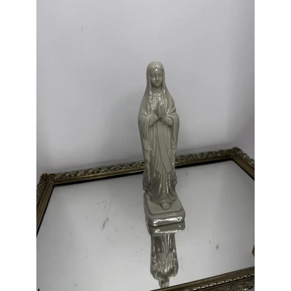 Beautiful Vintage Praying Virgin Mary Madonna Statue